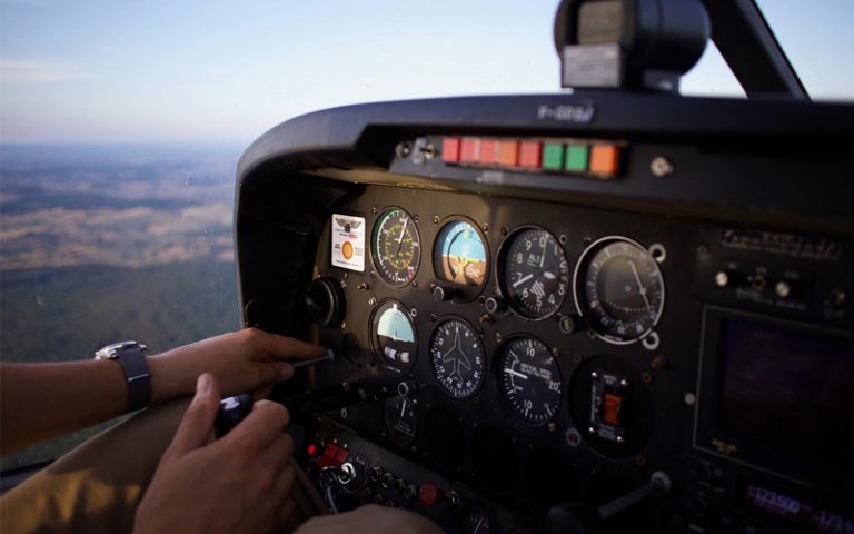 Catch Your Dream of Becoming a Pilot